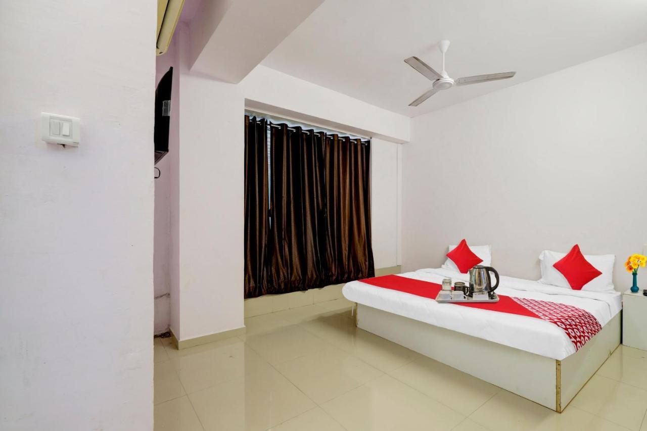 Hotel O Cozy Rooms Surat Ngoại thất bức ảnh