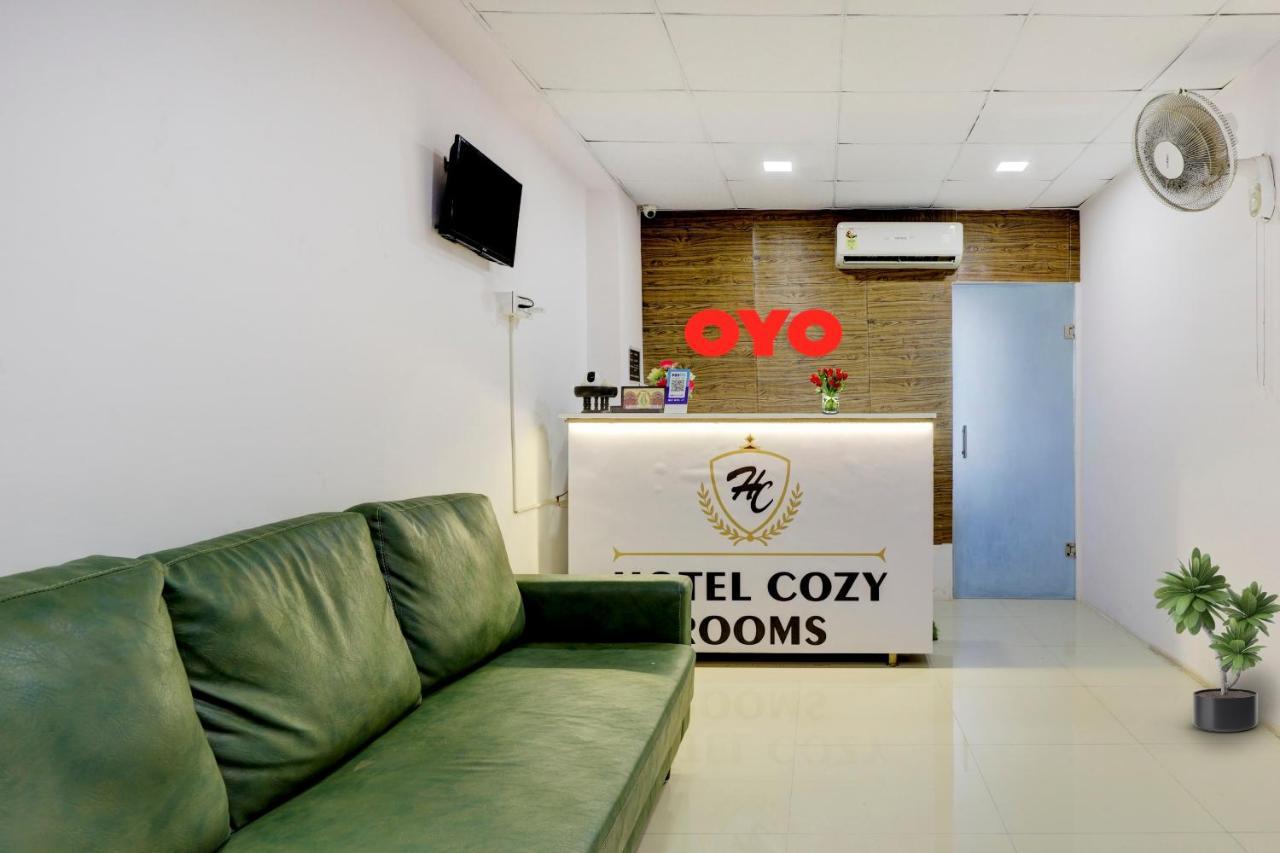Hotel O Cozy Rooms Surat Ngoại thất bức ảnh