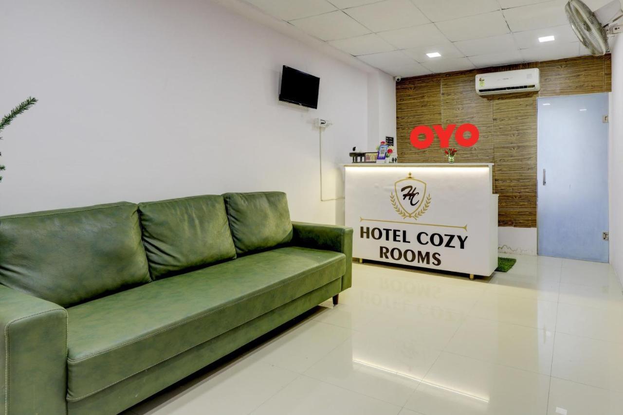 Hotel O Cozy Rooms Surat Ngoại thất bức ảnh